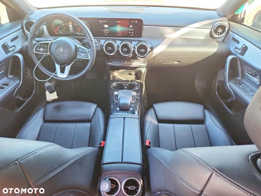 Mercedes-Benz Klasa A 220 4-Matic 7G-DCT - 5