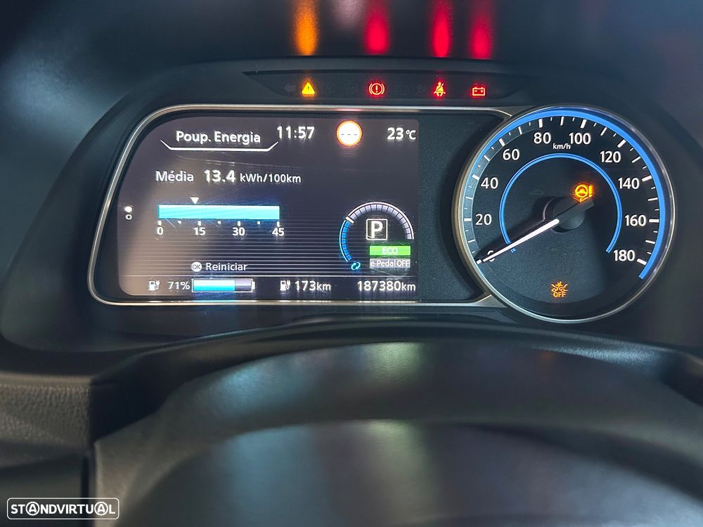 Nissan Leaf Acenta - 11
