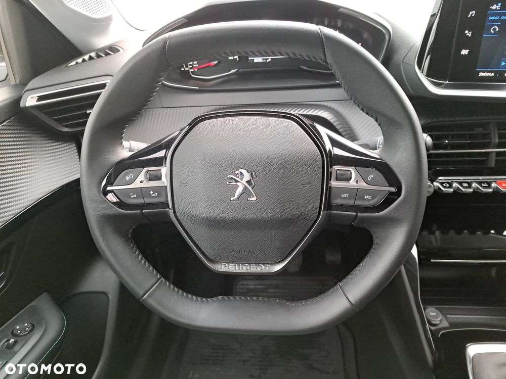 Peugeot 208 - 20