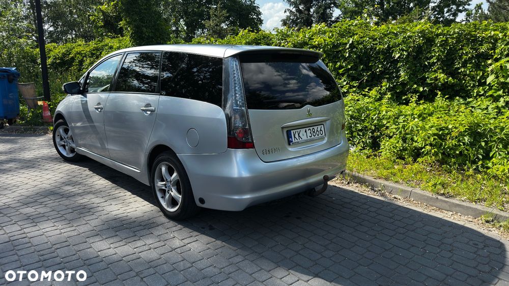 Mitsubishi Grandis 2.4 Intense (lea) - 8