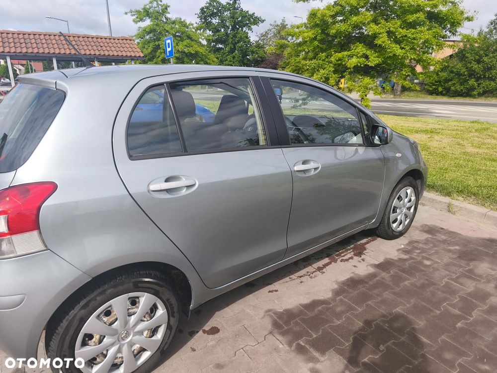Toyota Yaris 1.0 Luna - 5