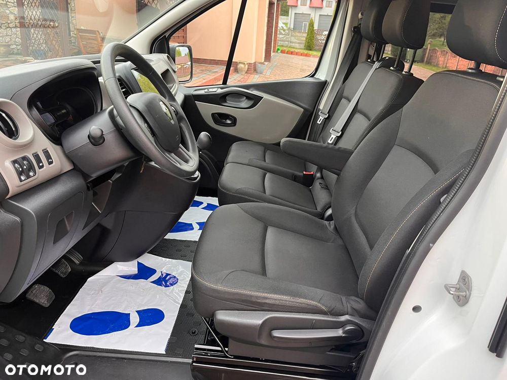 Renault Trafic - 17