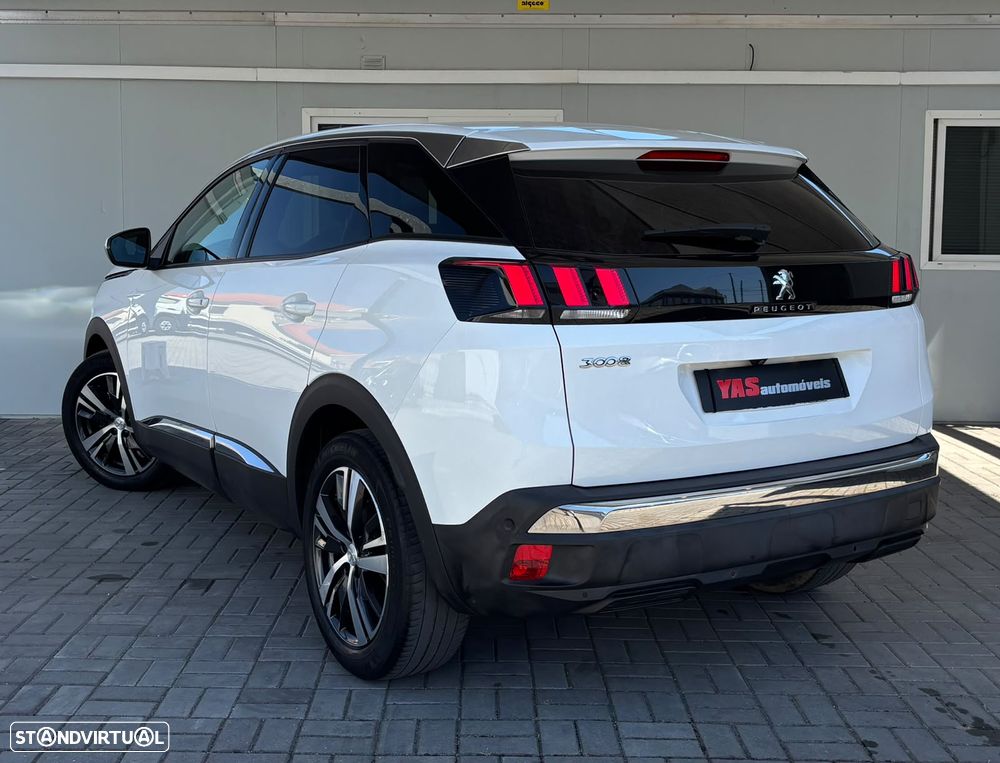 Peugeot 3008 PureTech 130 Stop & Start GPF EAT8 Allure Pack - 37