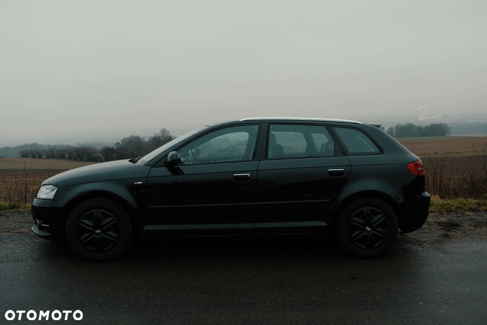 Audi A3 Sportback 1.4 TFSI S line Sportpaket (plus) - 4