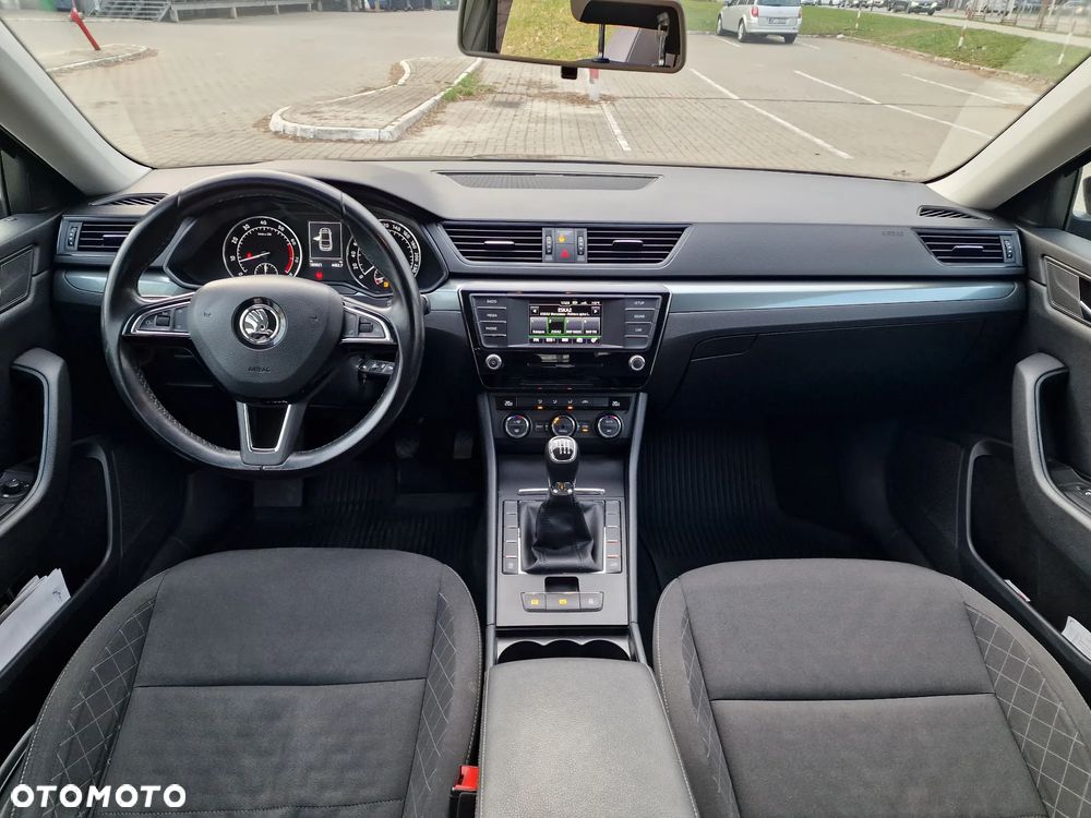 Skoda Superb 1.4 TSI Ambition - 27