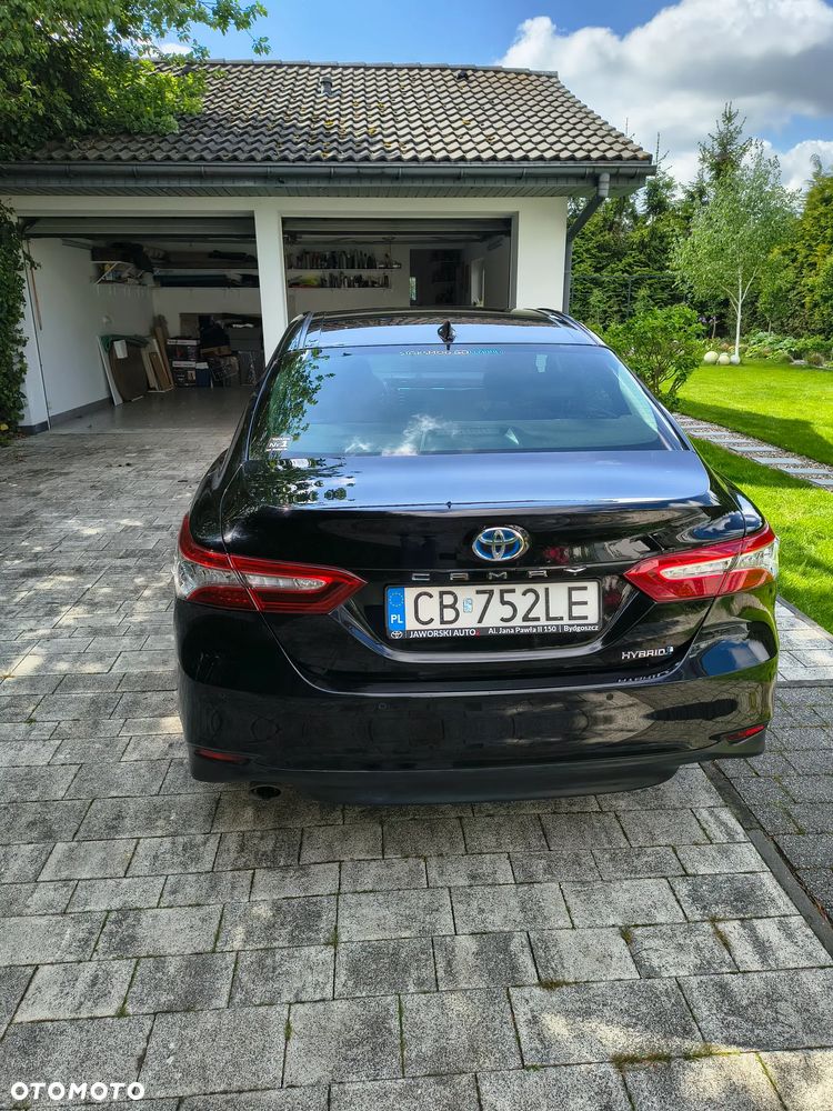 Toyota Camry 2.5 Hybrid Executive CVT - 2