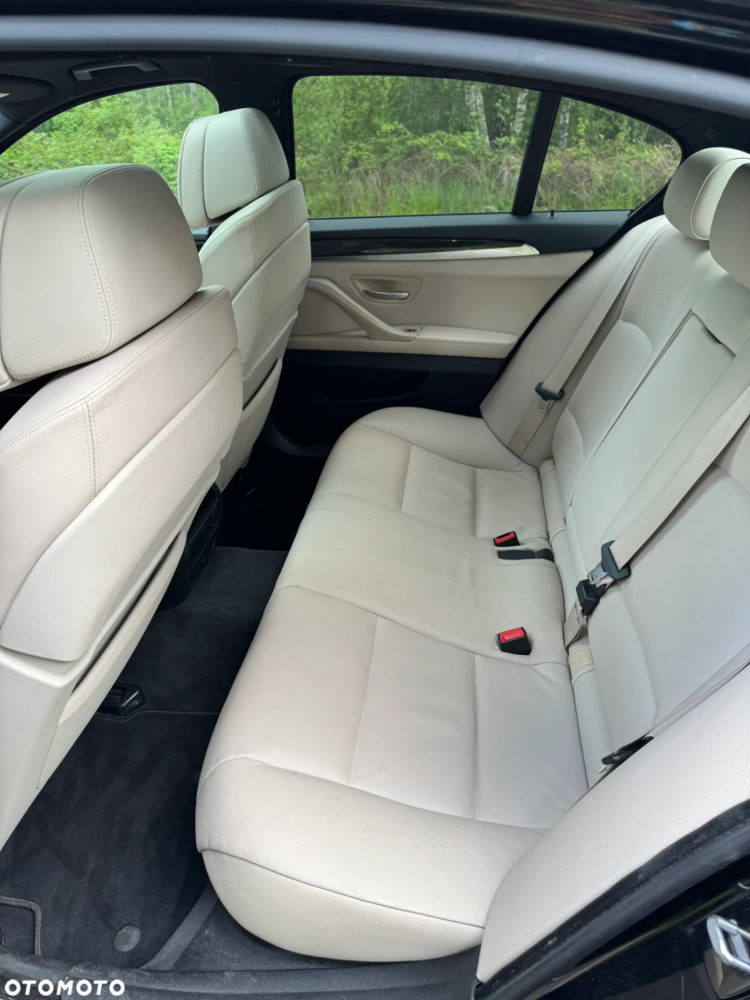 BMW Seria 5 528i xDrive - 11