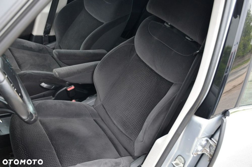 Citroën C4 Picasso - 23