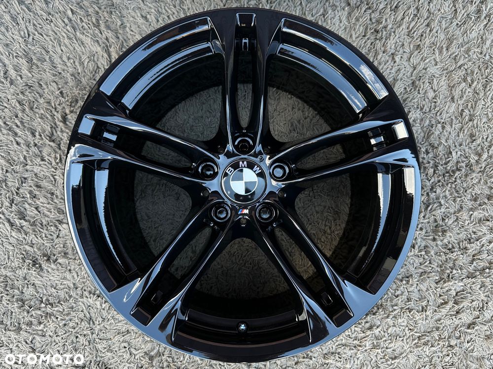 Oryginalne czarne felgi 18 BMW 5x120 M pakiet styling 613 F10 Z3 Z4 E46 X1 X3 E83 E90 F30 F32 F34 GT F01 F12 F20 E87 E60 xDrive 8j ET30 9j ET44 Performance - 3