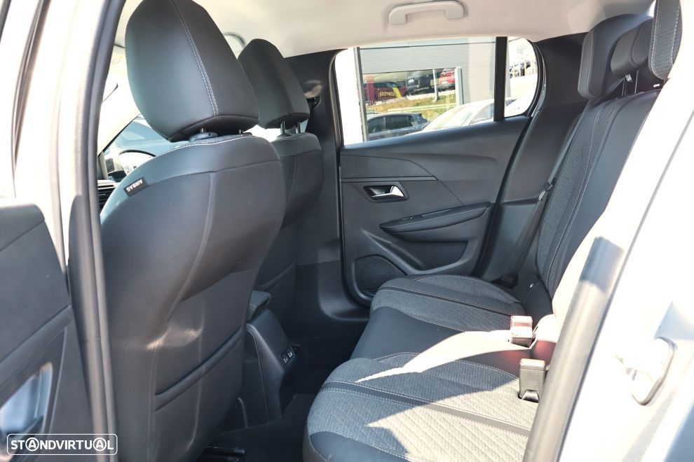 Peugeot 208 1.2 PureTech Allure - 16