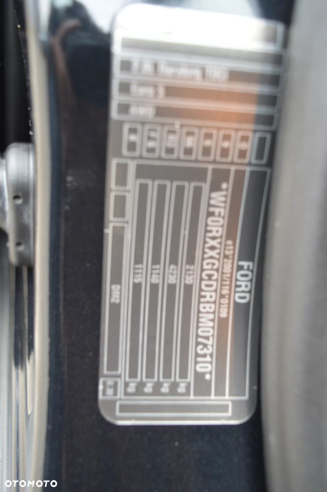 Ford Kuga 2.0 TDCi Titanium FWD - 25