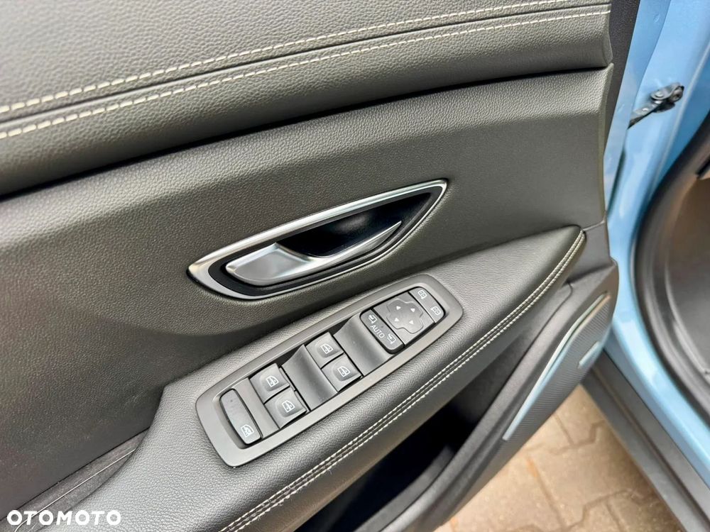 Renault Scenic ENERGY TCe 130 BOSE EDITION - 26