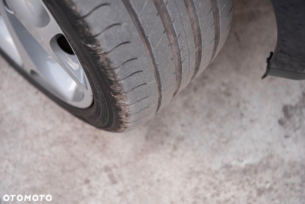 Ford S-Max 2.5 Titanium - 32