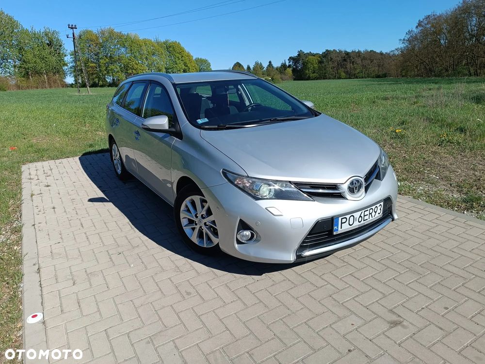 Toyota Auris 1.6 Prestige - 4