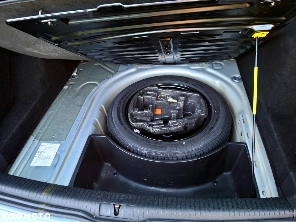 Volkswagen Golf - 8
