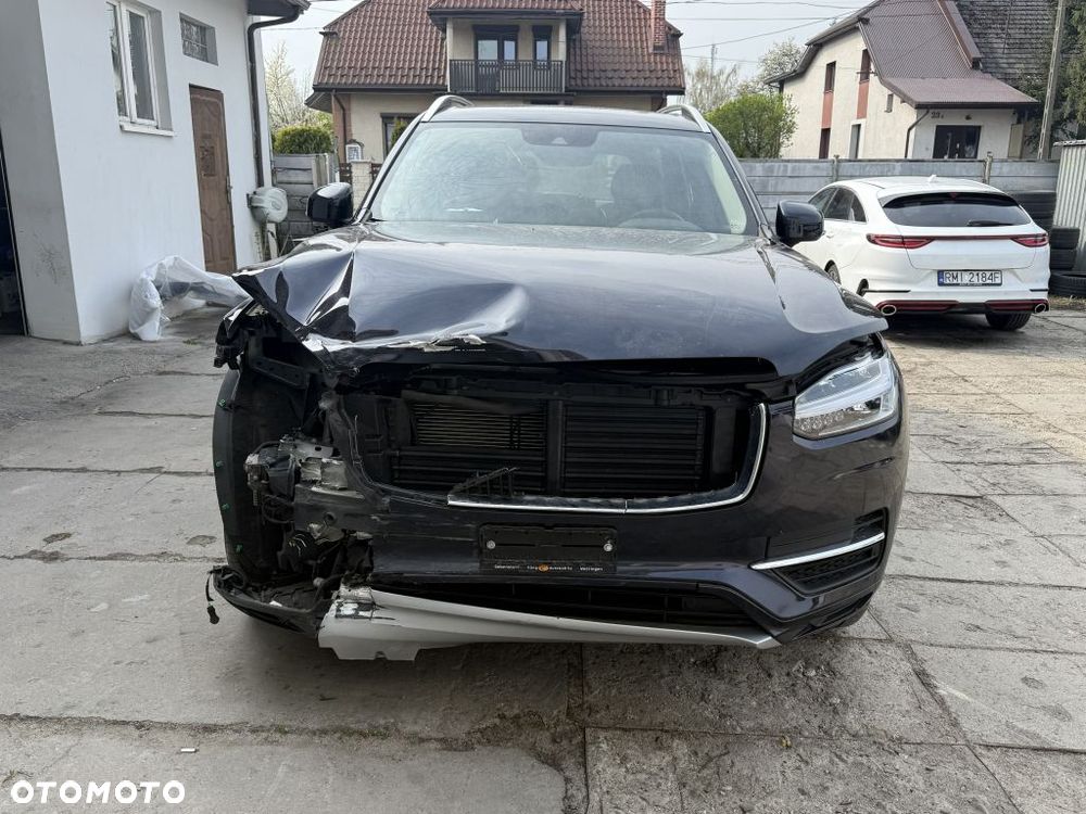 Volvo XC 90 D5 AWD Geartronic Momentum - 2