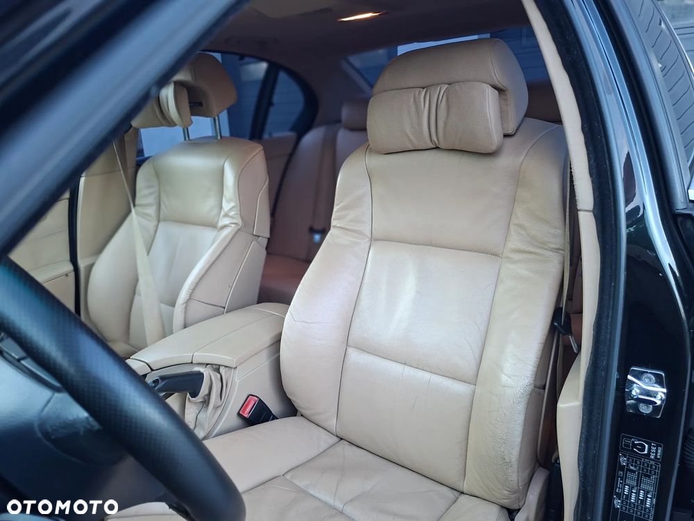 BMW Seria 5 525d - 10