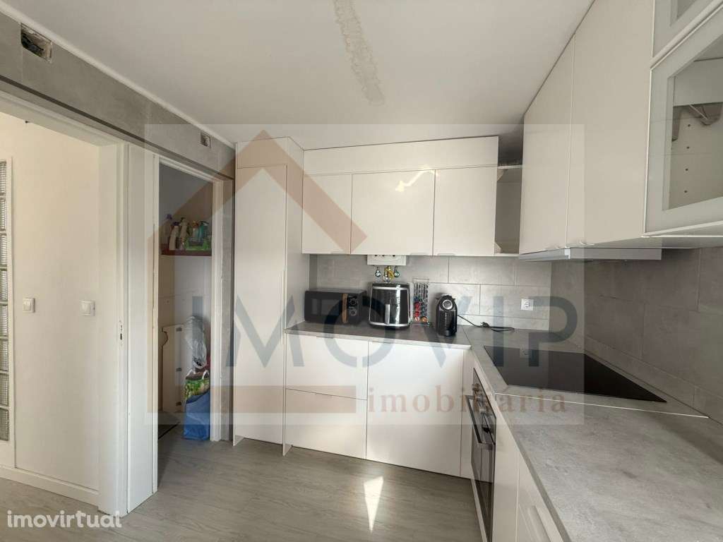 Apartamento T3 totalmente renovado no centro do Pinhal Novo - Grande imagem: 4/26