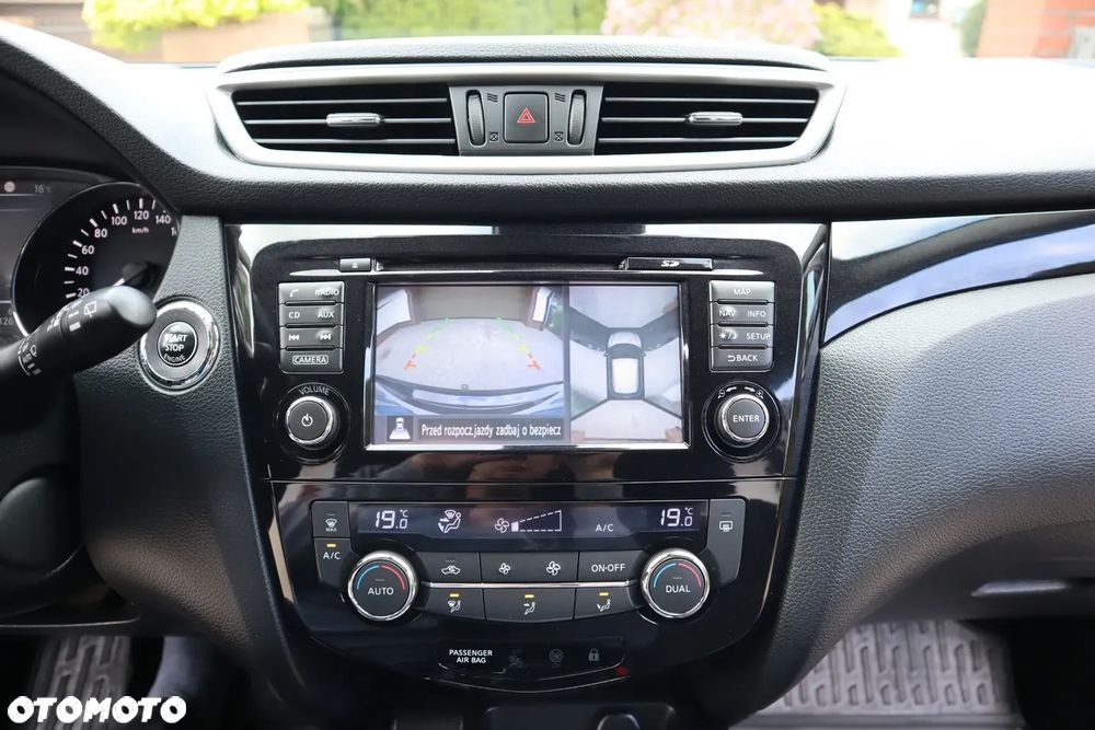 Nissan Qashqai 1.2 DIG-T N-Connecta - 19