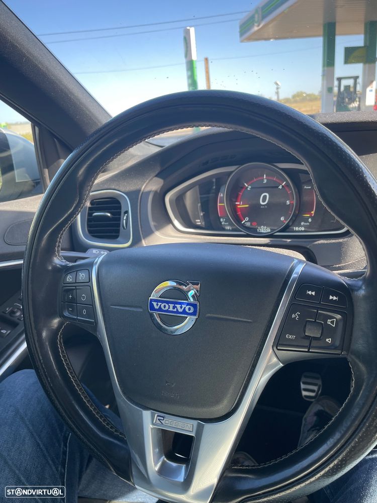 Volvo V40 2.0 D2 R-Design - 5
