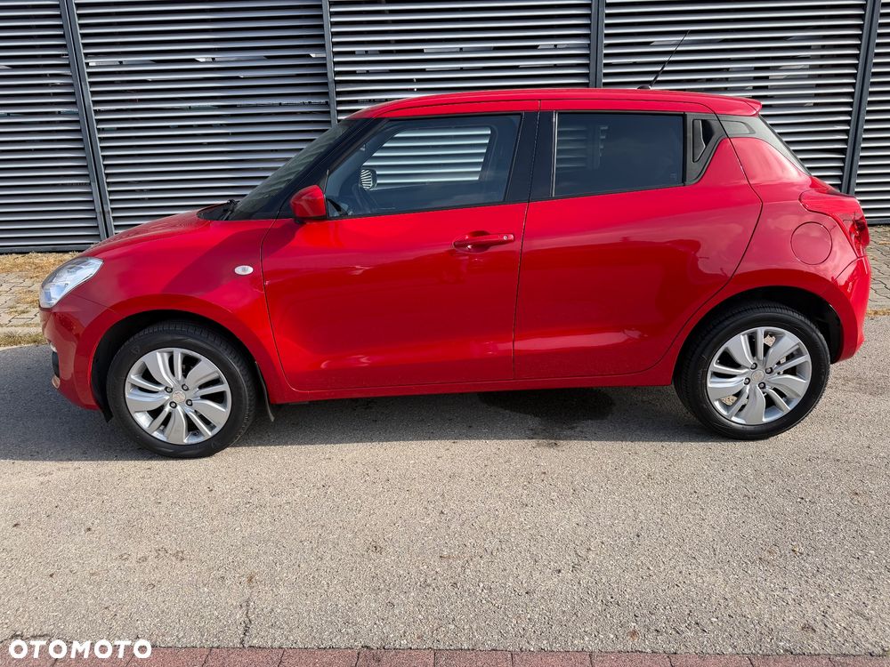 Suzuki Swift 1.2 Dualjet Allgrip Comfort - 5