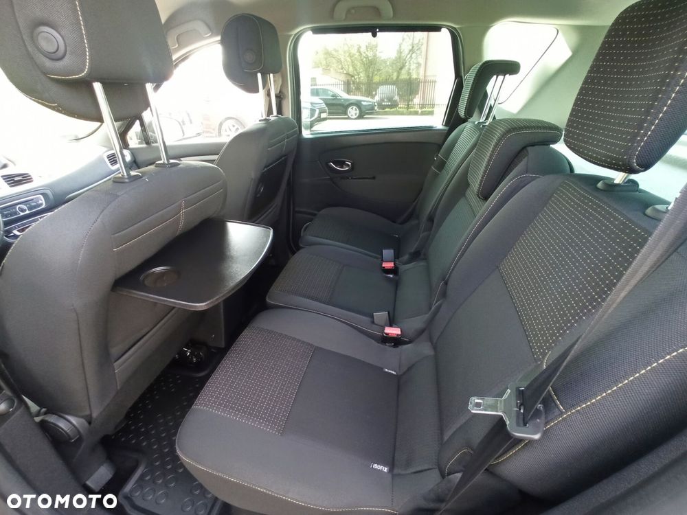 Renault Scenic - 8