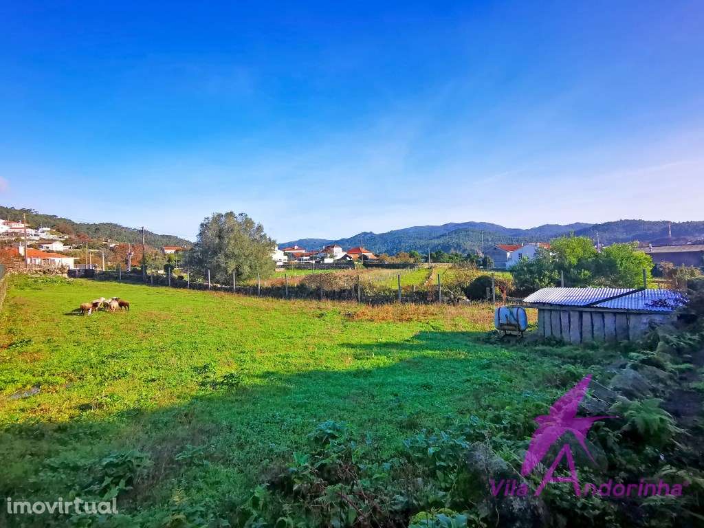 Terreno em Perre a 6 minutos da Cidade com vistas para a montanha - Grande imagem: 5/13