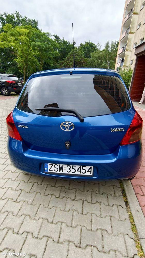 Toyota Yaris - 7
