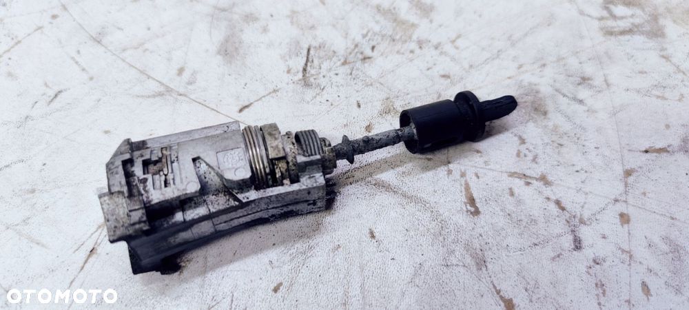 WKŁADKA DRZWI PRAWY PRZÓD AUDI Q5 8R2837168B - 3