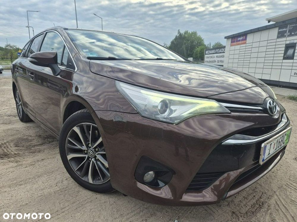 Toyota Avensis - 5