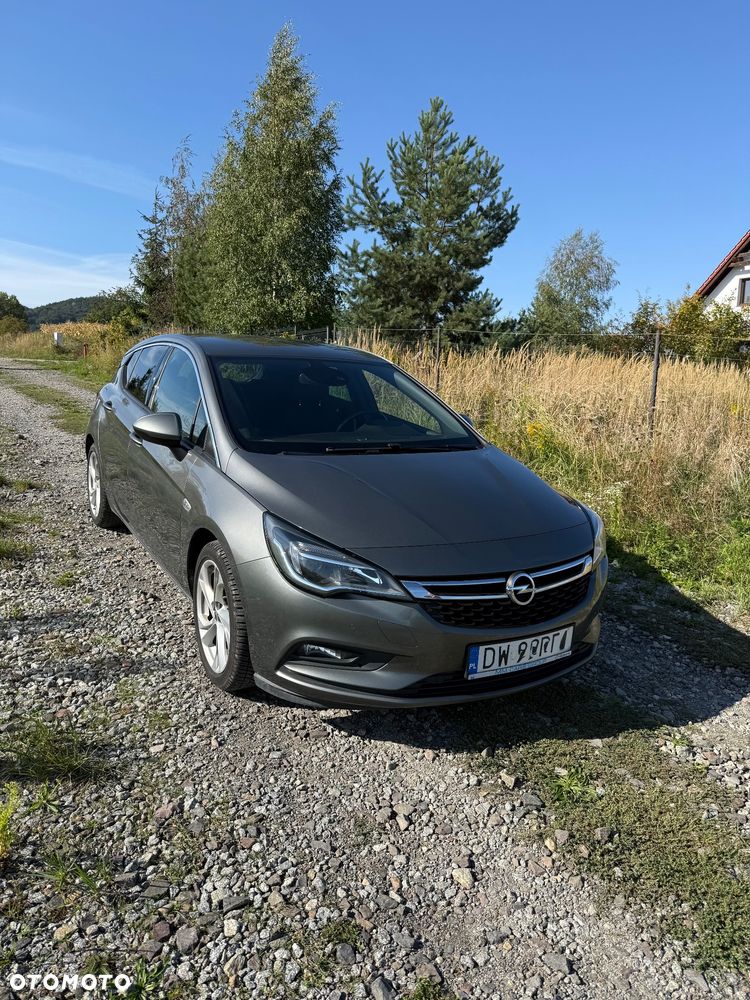Opel Astra 2018 photo 2
