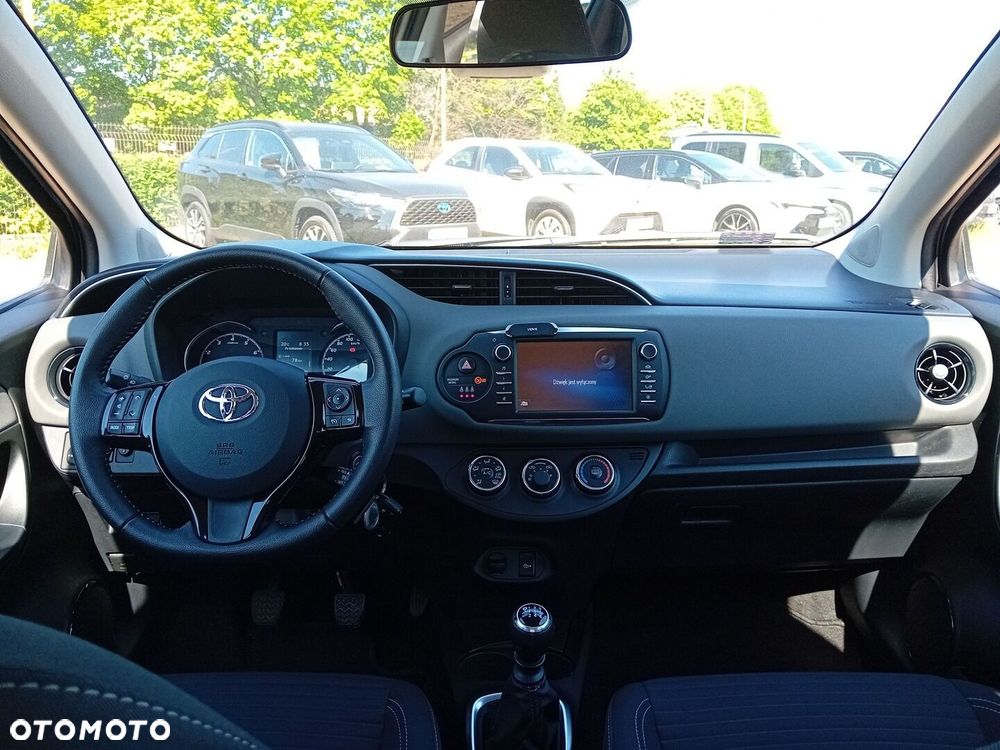 Toyota Yaris - 8