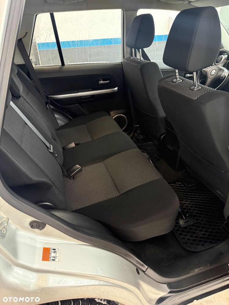Suzuki Grand Vitara 1.9 DDiS Comfort - 9