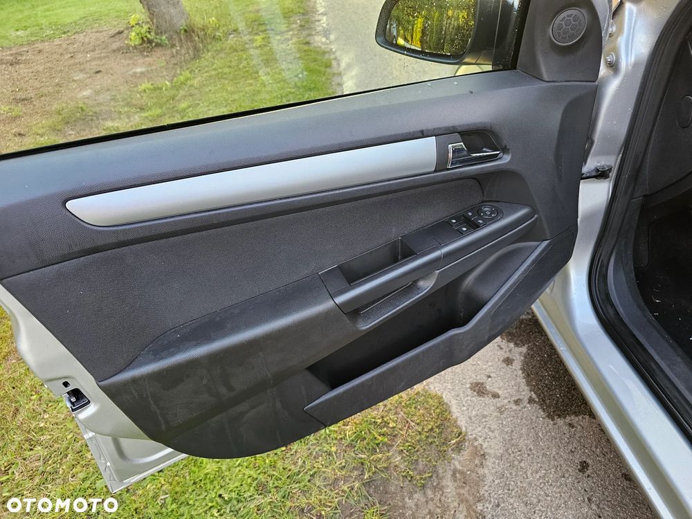 Opel Astra - 16