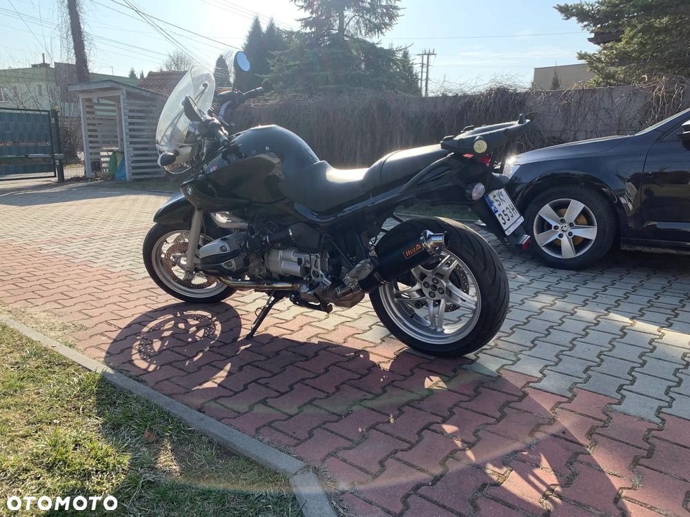 BMW R - 1