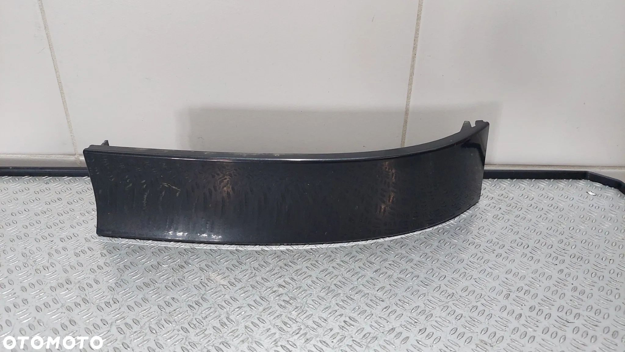 LISTWA POD LAMPĘ PRAWY TYŁ AUDI A3 LIFT R1999 NR 8L0807872 - 1