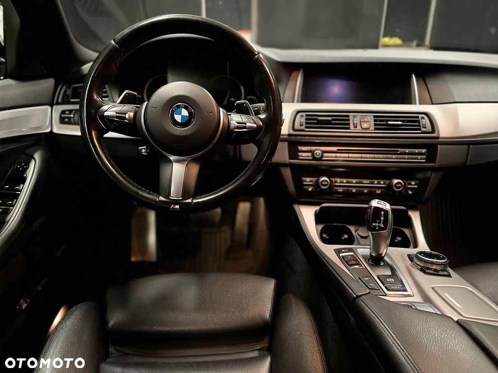 BMW Seria 5 520d xDrive Luxury Line - 9