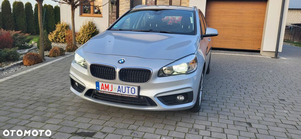 BMW Seria 2 218d - 15