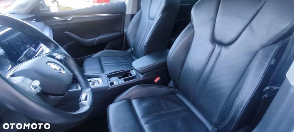 Skoda Octavia 2.0 TDI DSG Style - 11