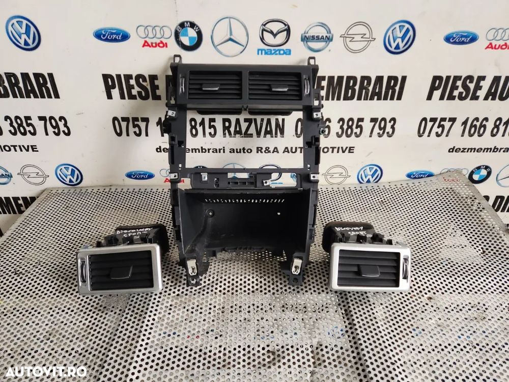 Grile Grila Aerisire Ventilatie Bord Stanga Dreapta Centrala Land Rover Discovery Sport L550 An 201 - 3