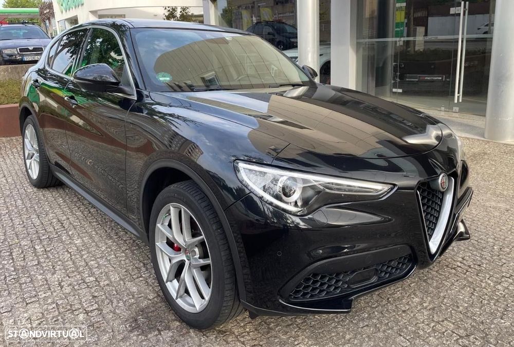 Alfa Romeo Stelvio 2.0 Turbo 16V AT8-Q4 First Edition - 3
