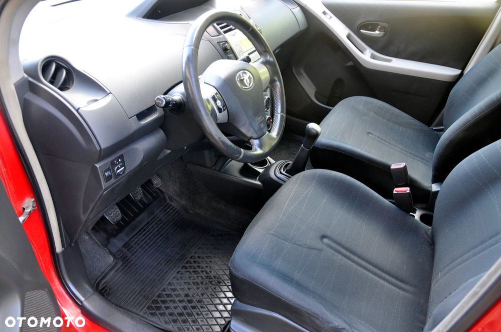Toyota Yaris 1.3 Prestige - 5