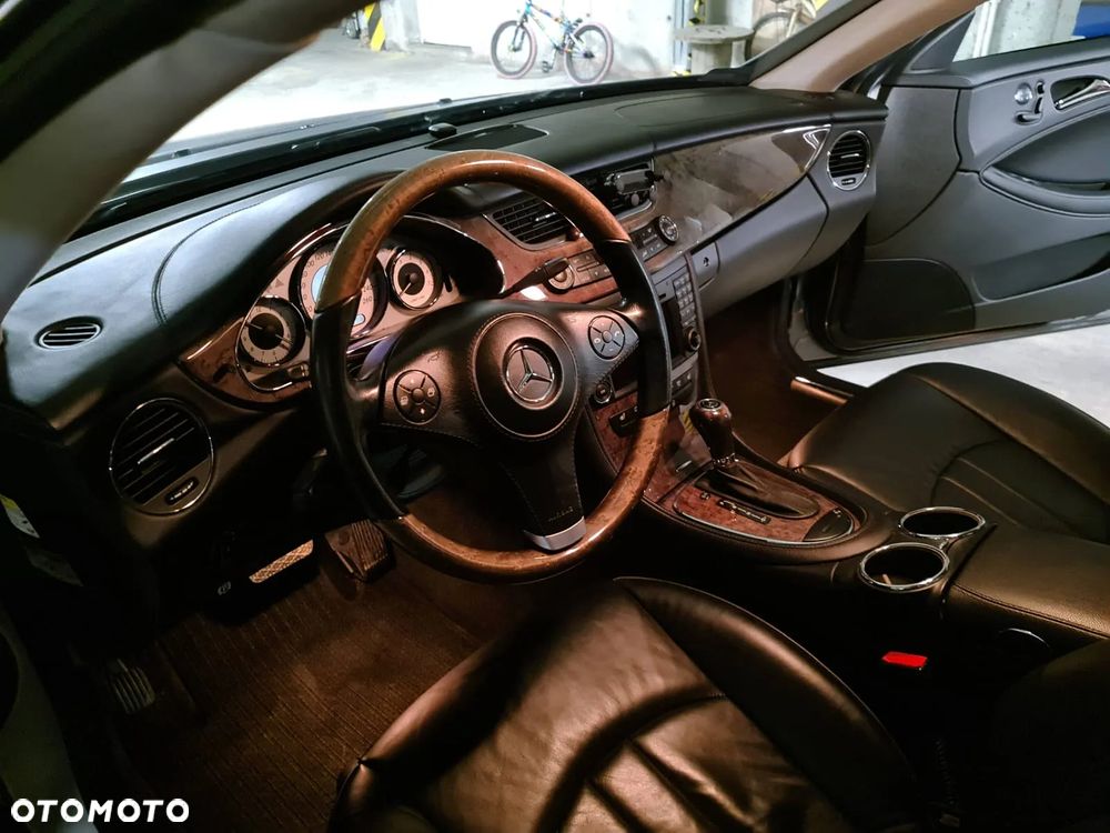 Mercedes-Benz CLS 350 CGI - 14