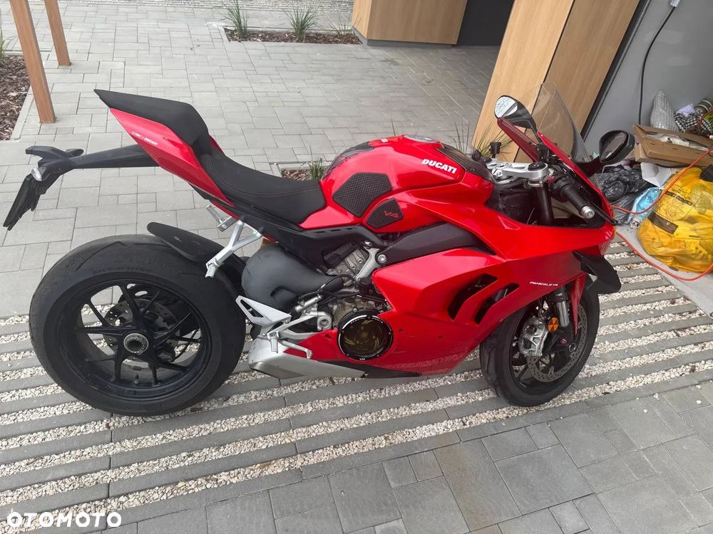 Ducati Panigale V4 - 2
