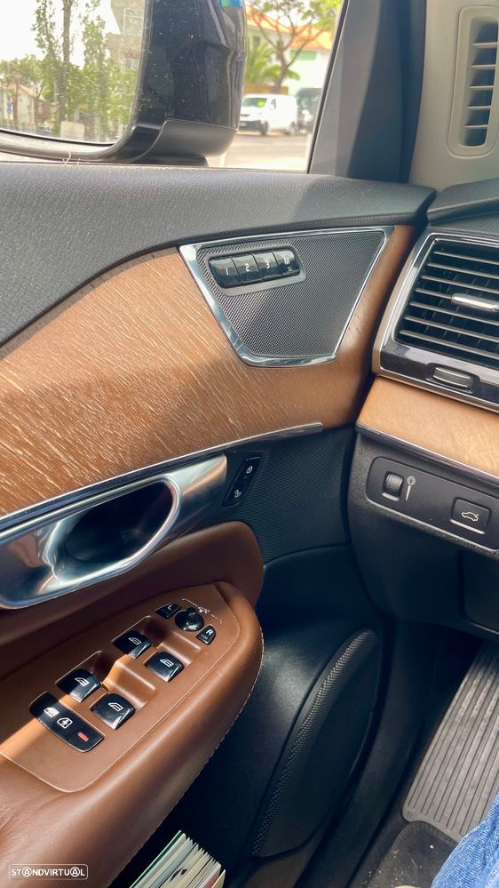 Volvo XC 90 D5 AWD Geartronic Inscription - 24