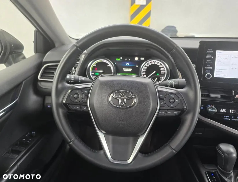 Toyota Camry 2.5 Hybrid Comfort CVT - 8