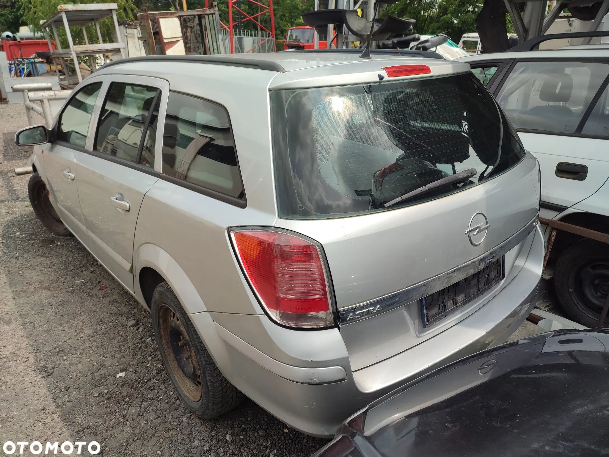 OPEL ASTRA H NA CZĘŚCI - 1