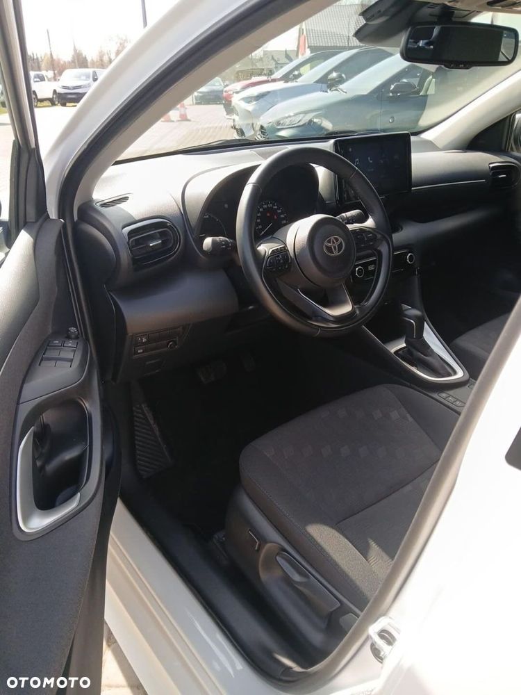 Toyota Yaris - 18
