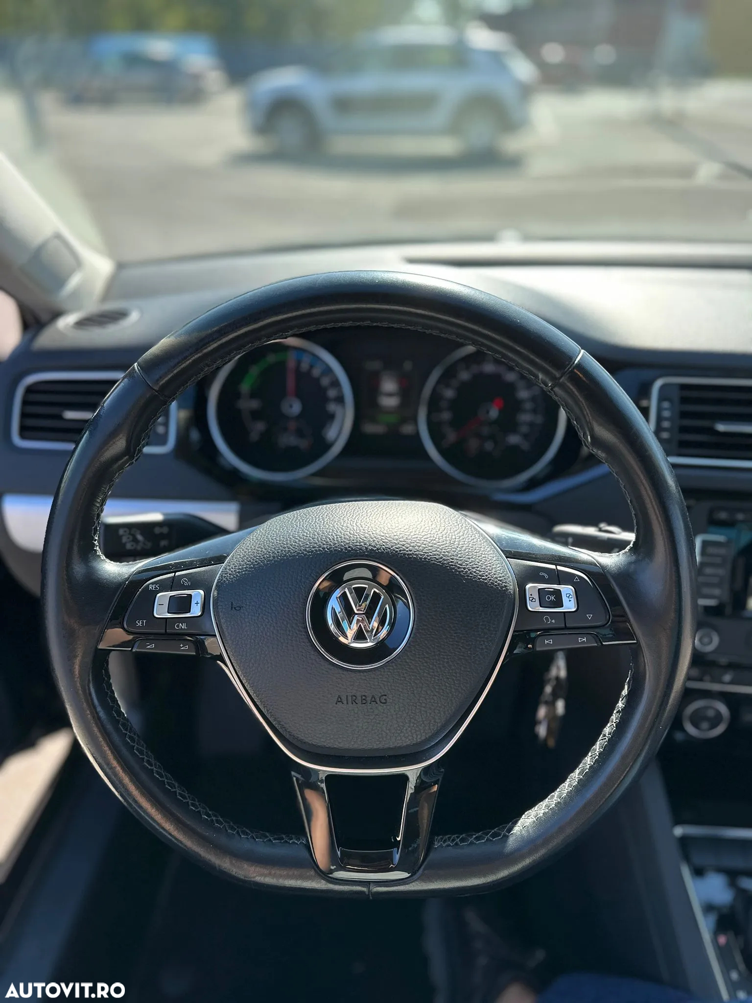 Volkswagen Jetta - 12