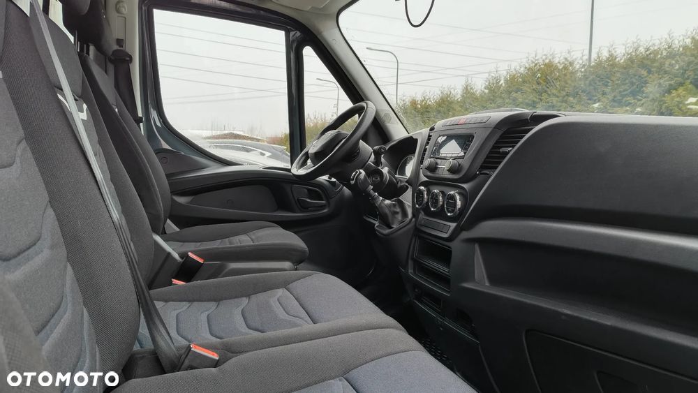 Iveco 35s18 - 23
